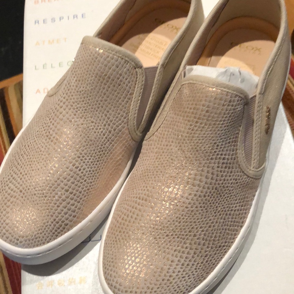 Geox slip on sneakers rose gold snake foil print new in box smoke free home